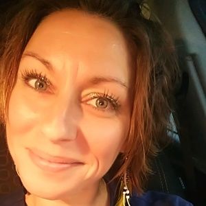 Meet your Posher, Karissa